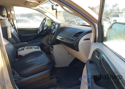 2015 Chrysler Town & Country Touring from USA, damaged, VIN 2C4RC1BGXFR544373